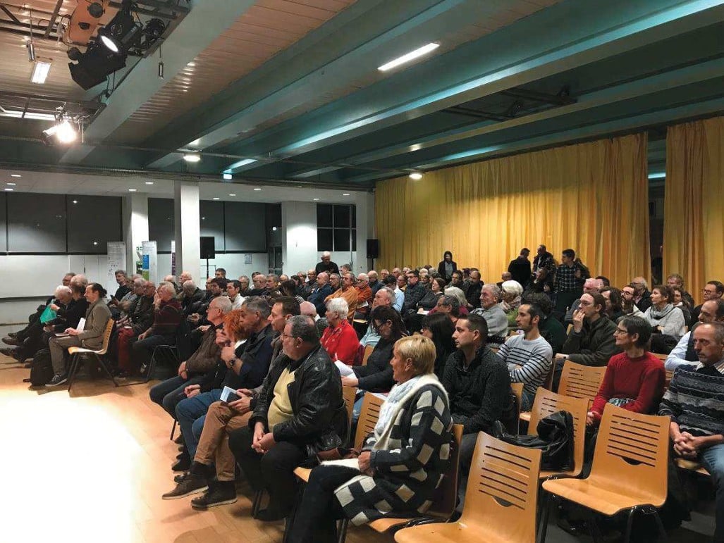 Réunion publique à Rumilly sur le doublement de la ligne ferroviaire Aix les Bains - Annecy